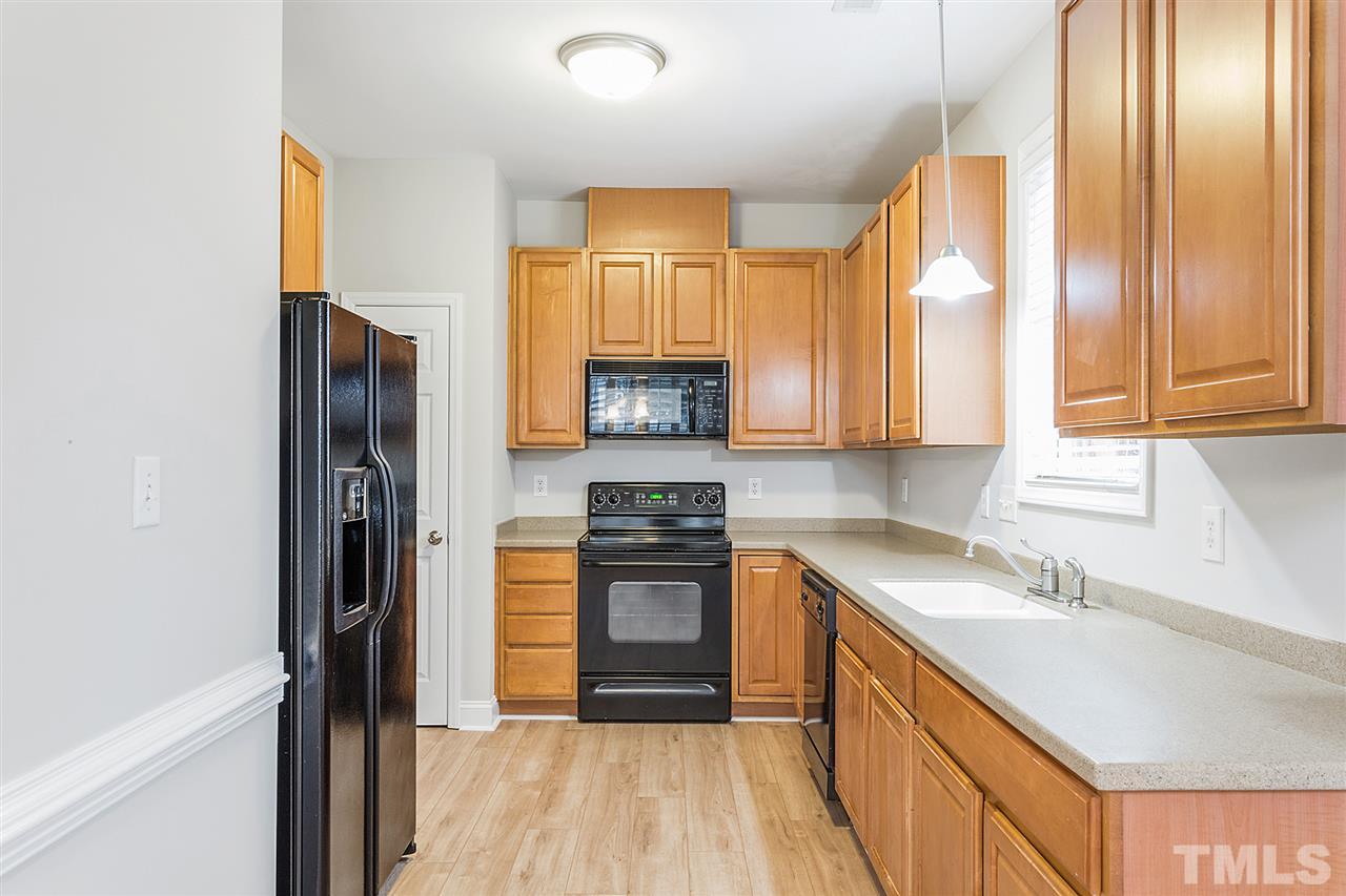 3902 Magnolia Pond Road Raleigh, NC 27610 - Photo 11 of 29