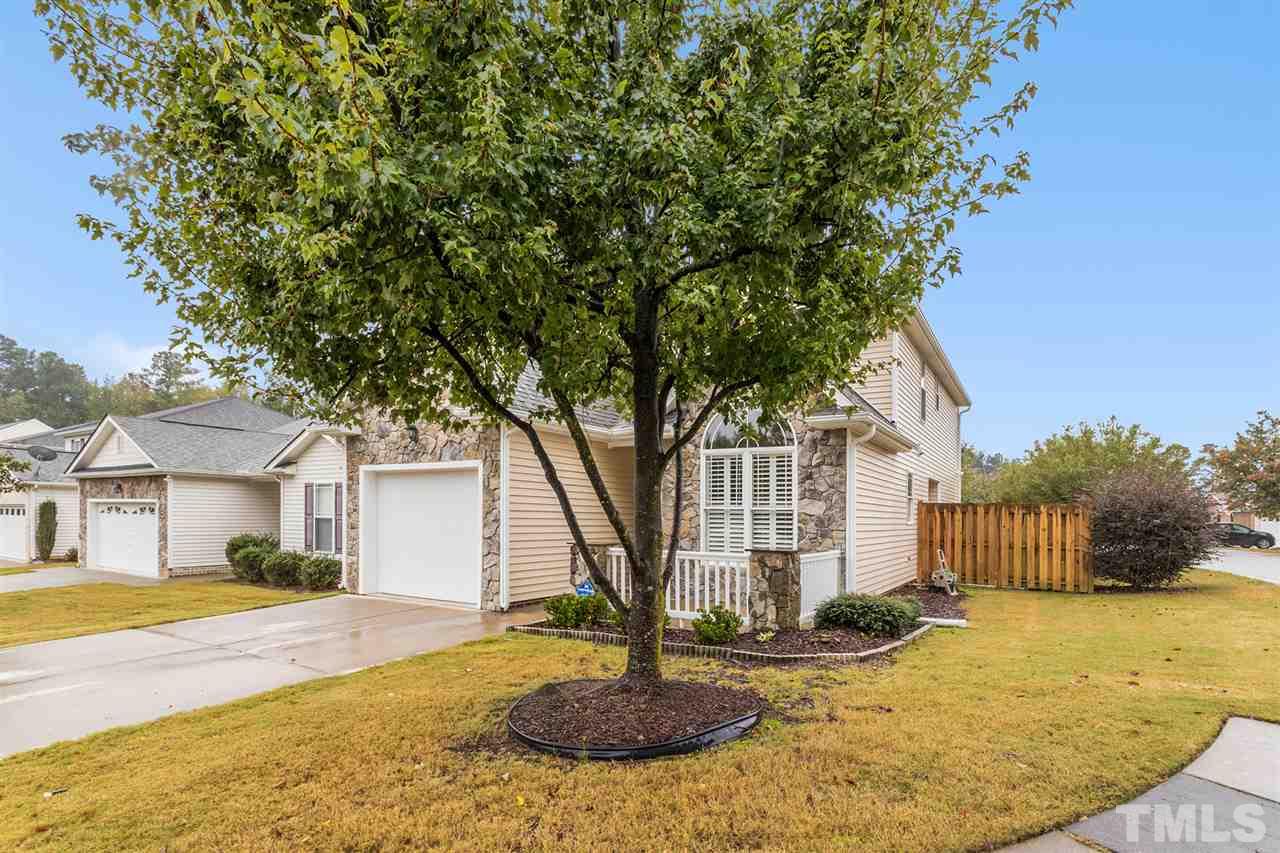 3902 Magnolia Pond Road Raleigh, NC 27610 - Photo 3 of 29