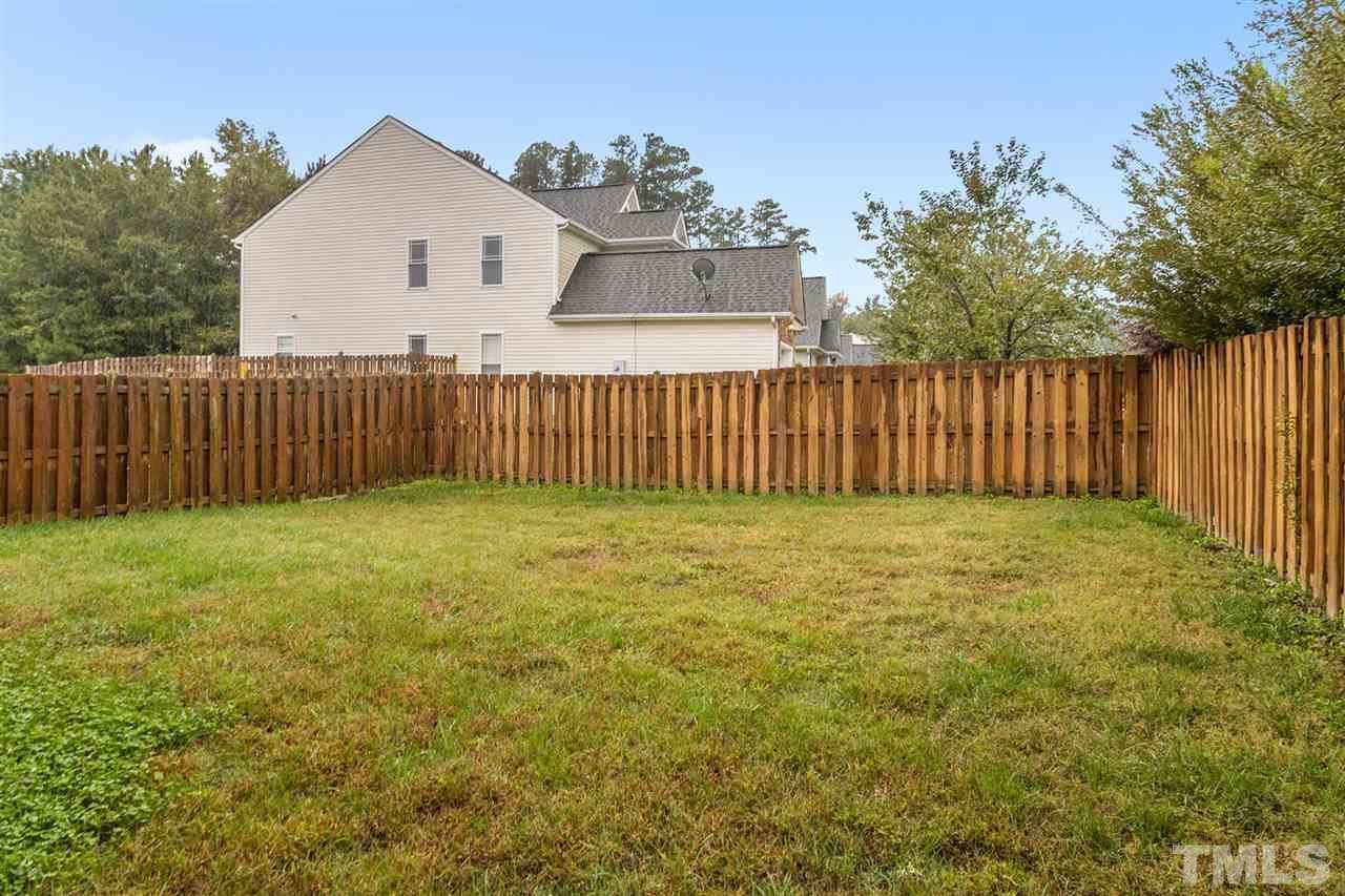 3902 Magnolia Pond Road Raleigh, NC 27610 - Photo 4 of 29