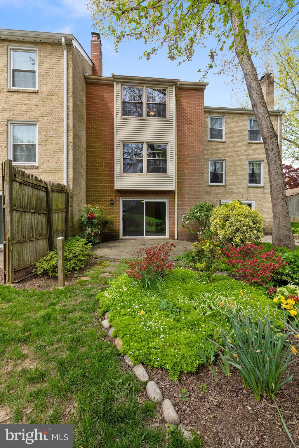 2123 Bucknell Terrace, Unit 52 Silver Spring, MD 20902 - Photo 23 of 26 Backyard