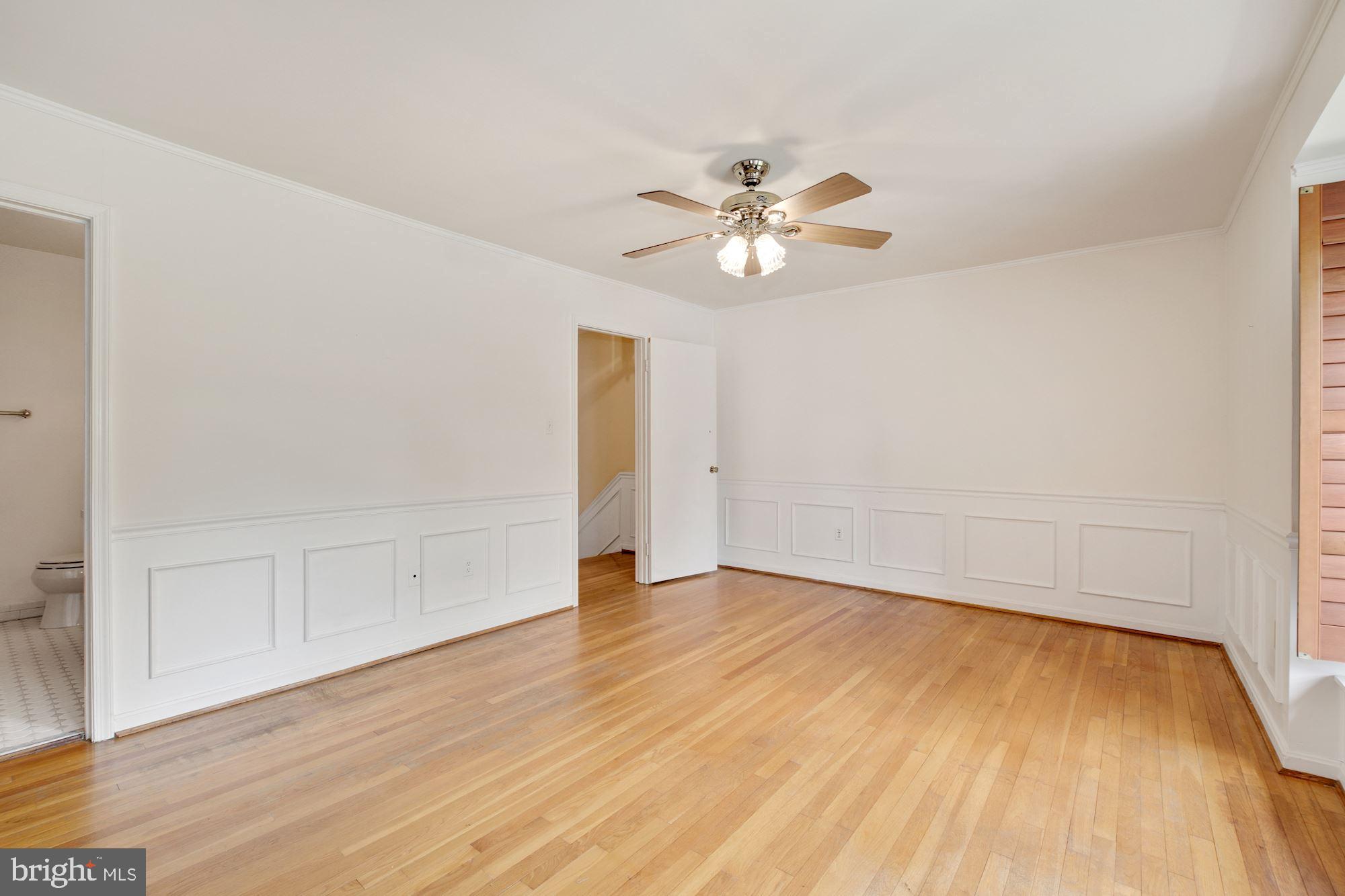2123 Bucknell Terrace, Unit 52 Silver Spring, MD 20902 - Photo 10 of 26 Master En Suite - Upper Level