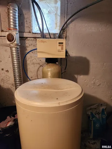 $159,900 | 803 5th Avenue South, Clinton, IA 52732