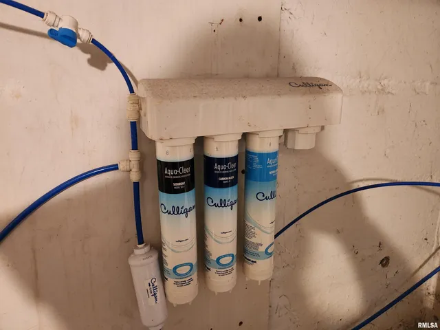 $159,900 | 803 5th Avenue South, Clinton, IA 52732