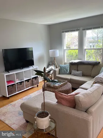 $5,300 | 3607 13th Street North, Arlington, VA 22201