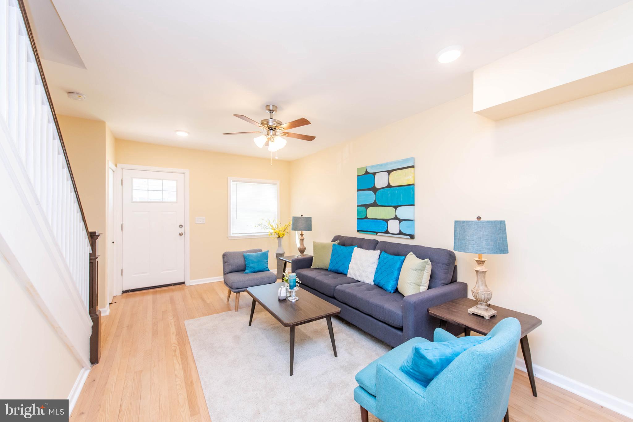 3802 Colborne Road Baltimore, MD 21229 - Photo 13 of 38 Living Room