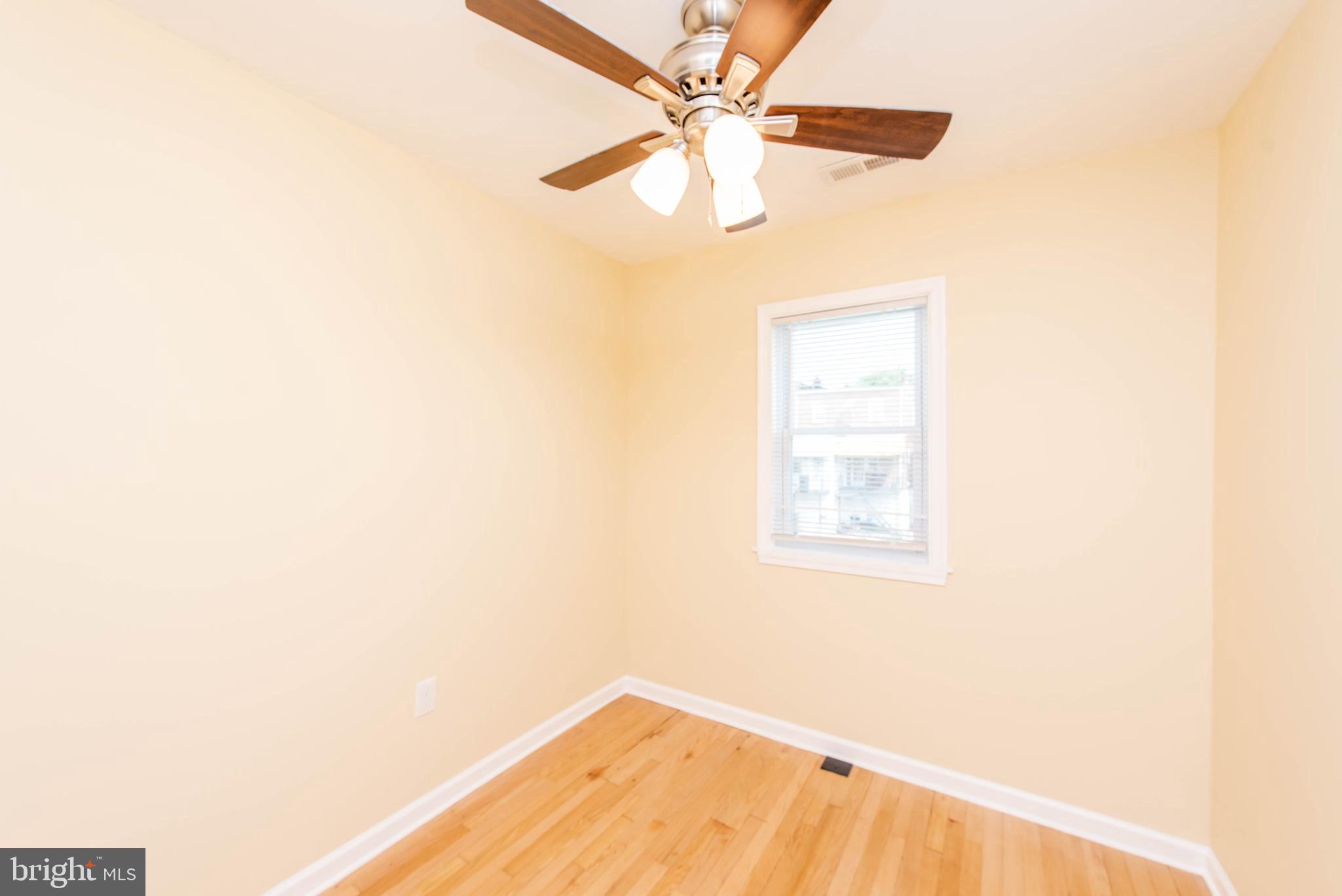 3802 Colborne Road Baltimore, MD 21229 - Photo 28 of 38 Bedroom 3