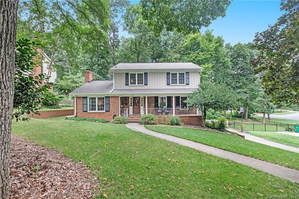 6125 Gate Post Road Charlotte, NC 28211 - Photo 2 of 41 Gallery Image 2