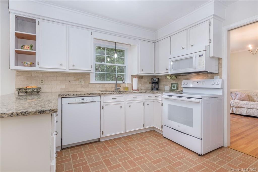 6125 Gate Post Road Charlotte, NC 28211 - Photo 13 of 41 Gallery Image 13
