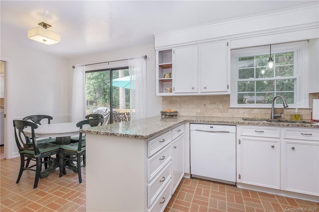 6125 Gate Post Road Charlotte, NC 28211 - Photo 17 of 41 Gallery Image 17