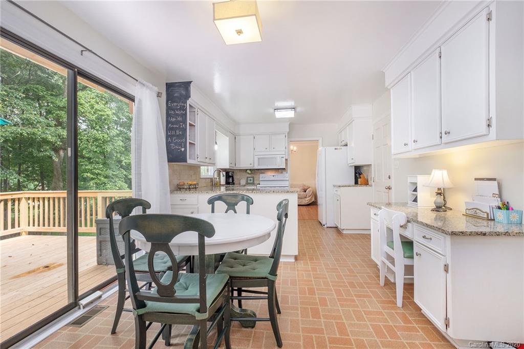 6125 Gate Post Road Charlotte, NC 28211 - Photo 18 of 41 Gallery Image 18