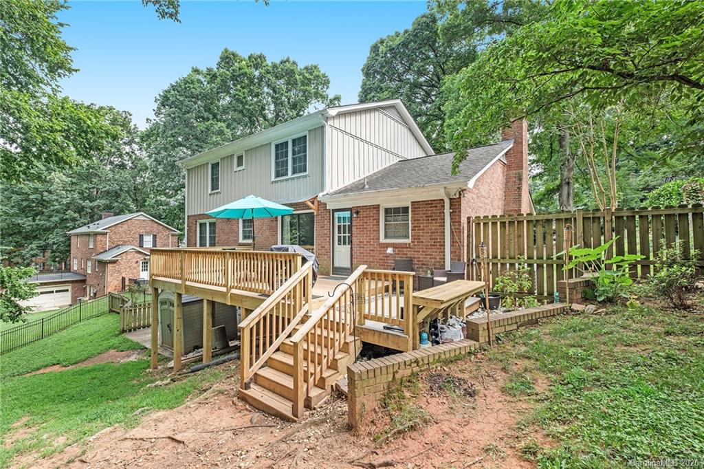 6125 Gate Post Road Charlotte, NC 28211 - Photo 35 of 41 Gallery Image 35