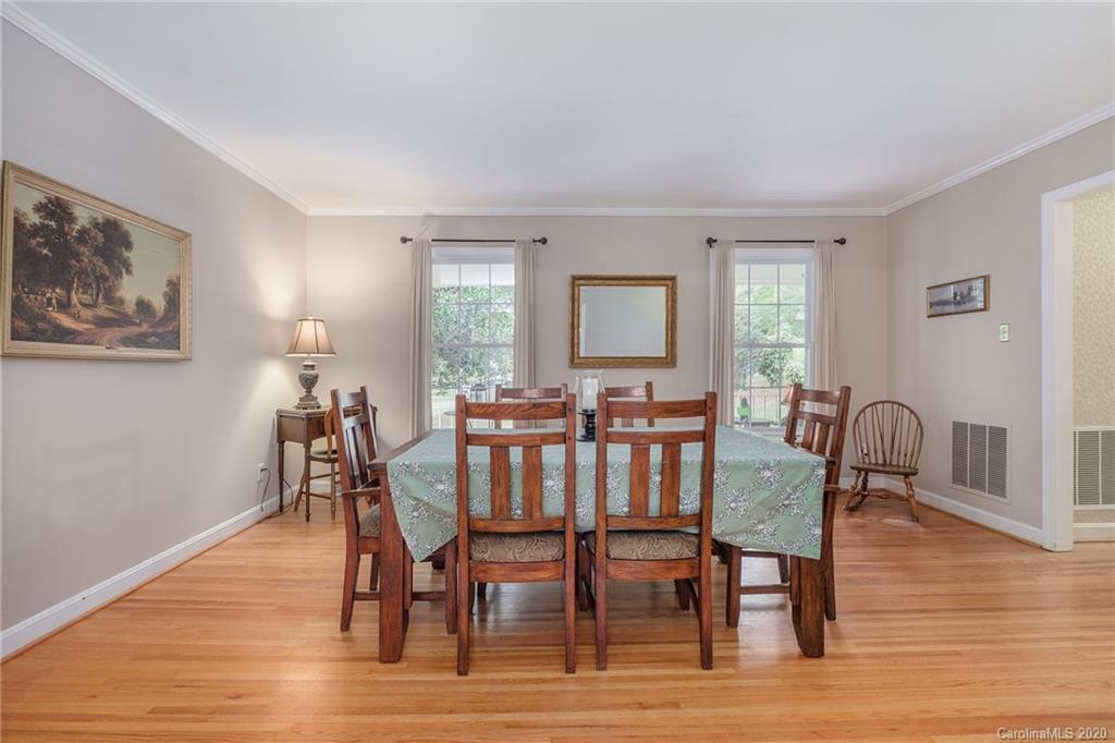 6125 Gate Post Road Charlotte, NC 28211 - Photo 8 of 41 Gallery Image 8
