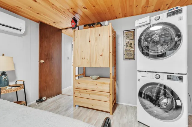 $91,000 | 5755 South 75 West, Wolcottville, IN 46795