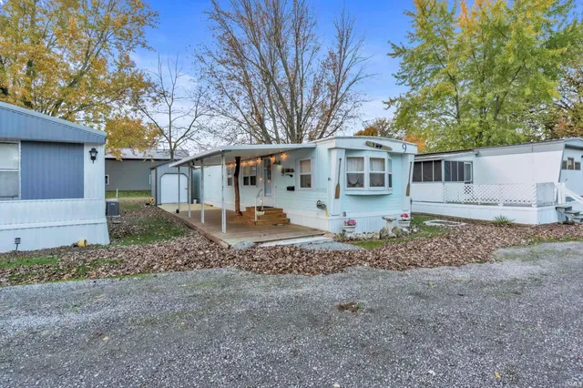 $91,000 | 5755 South 75 West, Wolcottville, IN 46795