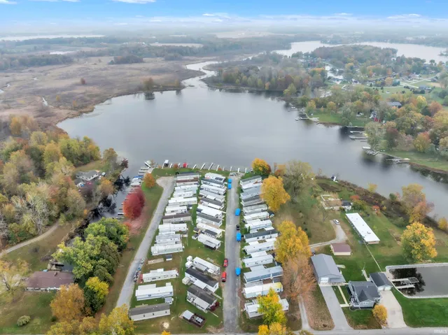 $91,000 | 5755 South 75 West, Wolcottville, IN 46795