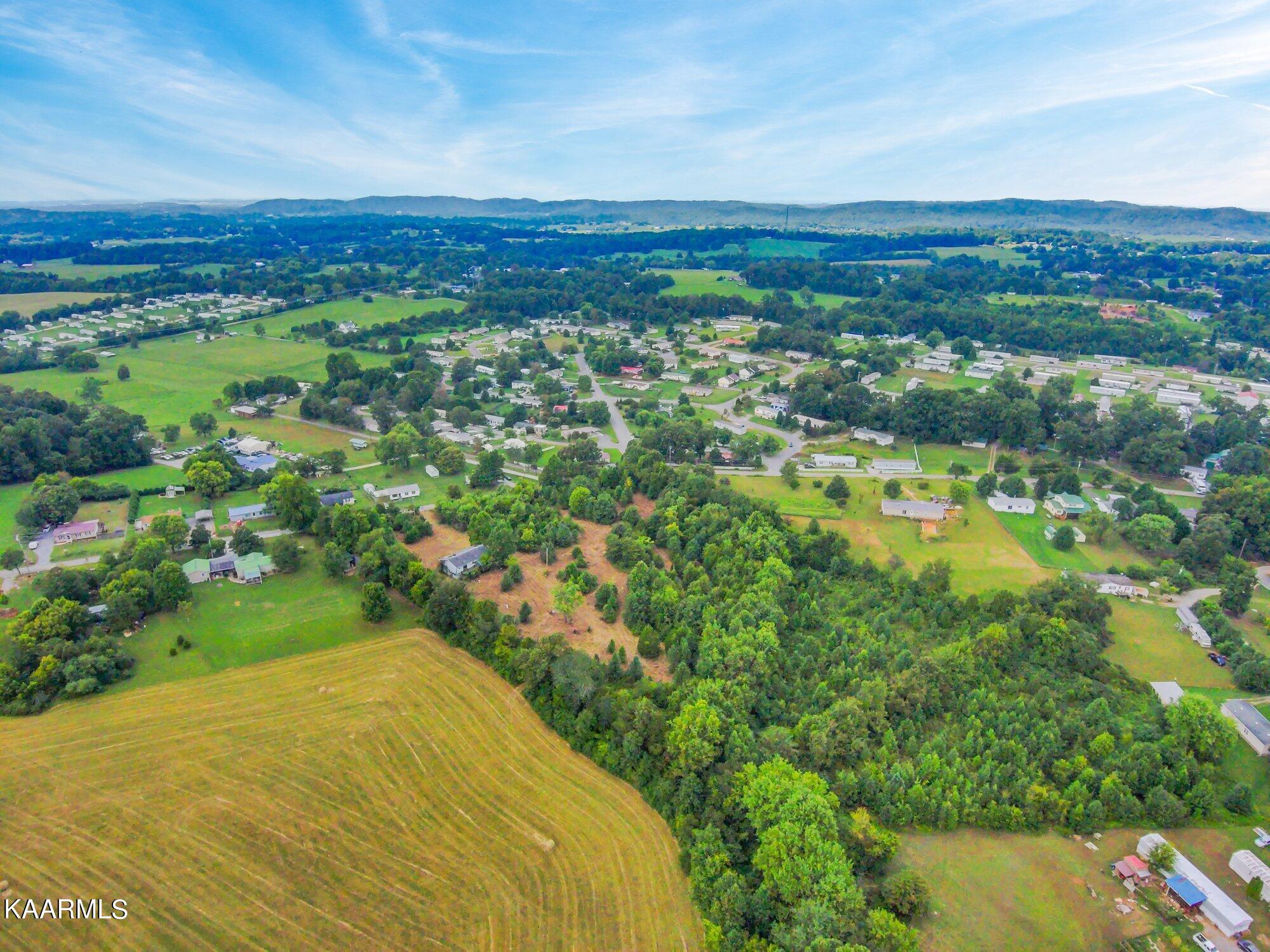 4936 Pea Ridge Road Maryville, TN 37804 - Photo 19 of 25 4936-Pea-Ridge-Rd-Maryville-TN-5
