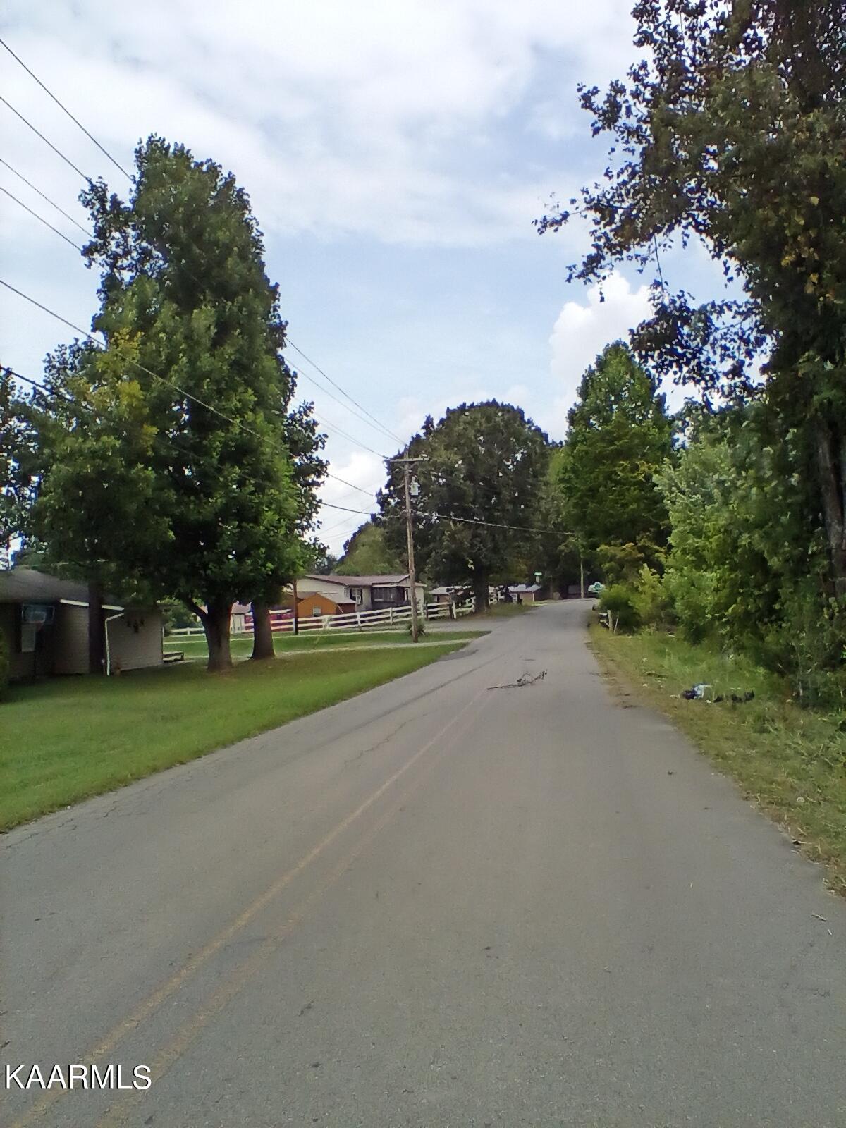 4936 Pea Ridge Road Maryville, TN 37804 - Photo 23 of 25 view down the street