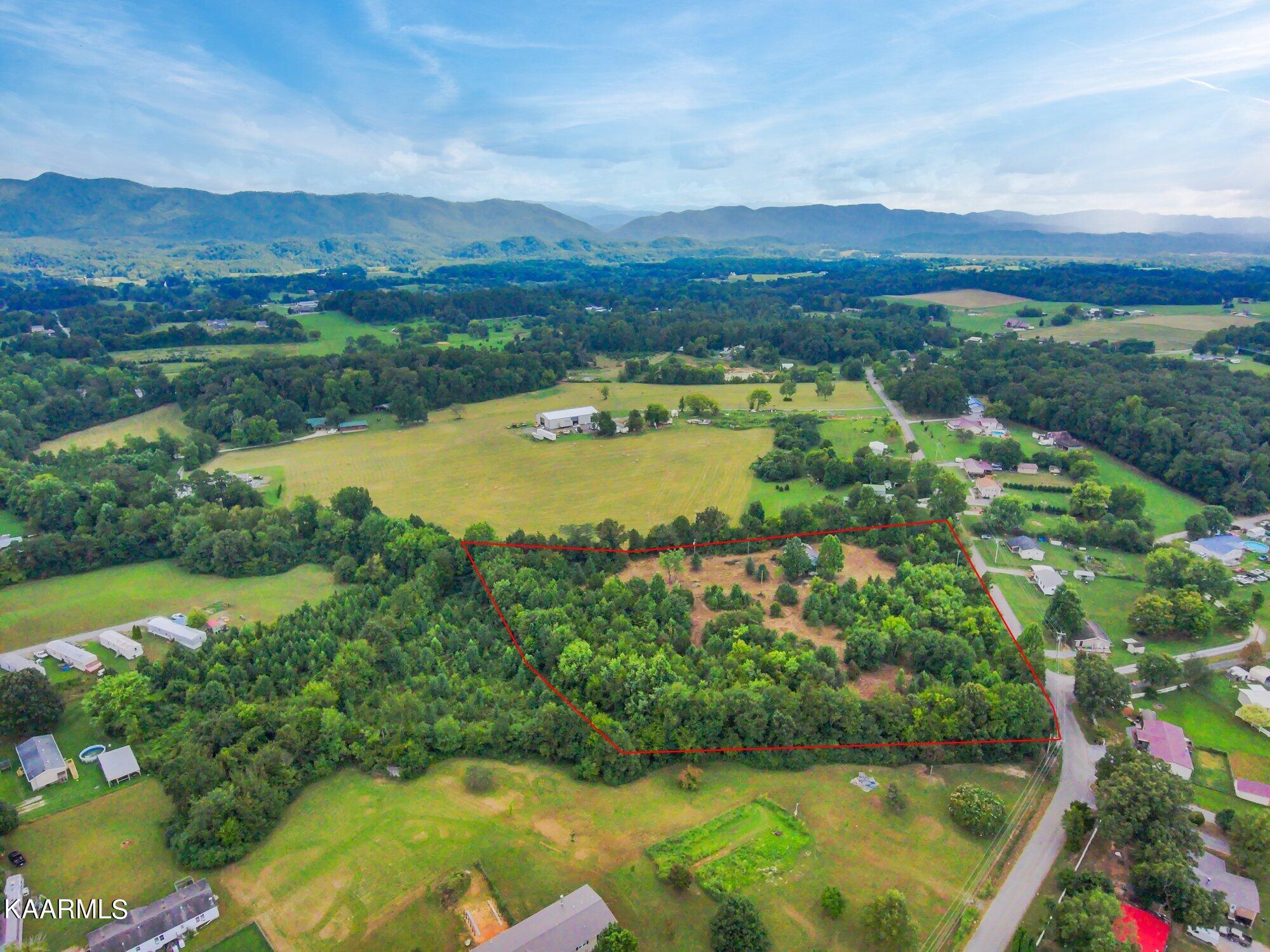 4936 Pea Ridge Road Maryville, TN 37804 - Photo 9 of 25 4936-Pea-Ridge-Rd-Maryville-TN-9