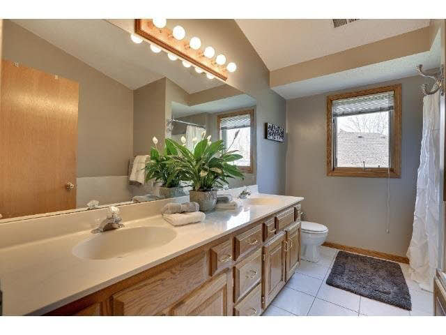 15401 Shadow Creek Road Maple Grove, MN 55311 - Photo 11 of 18 Gallery Image 11