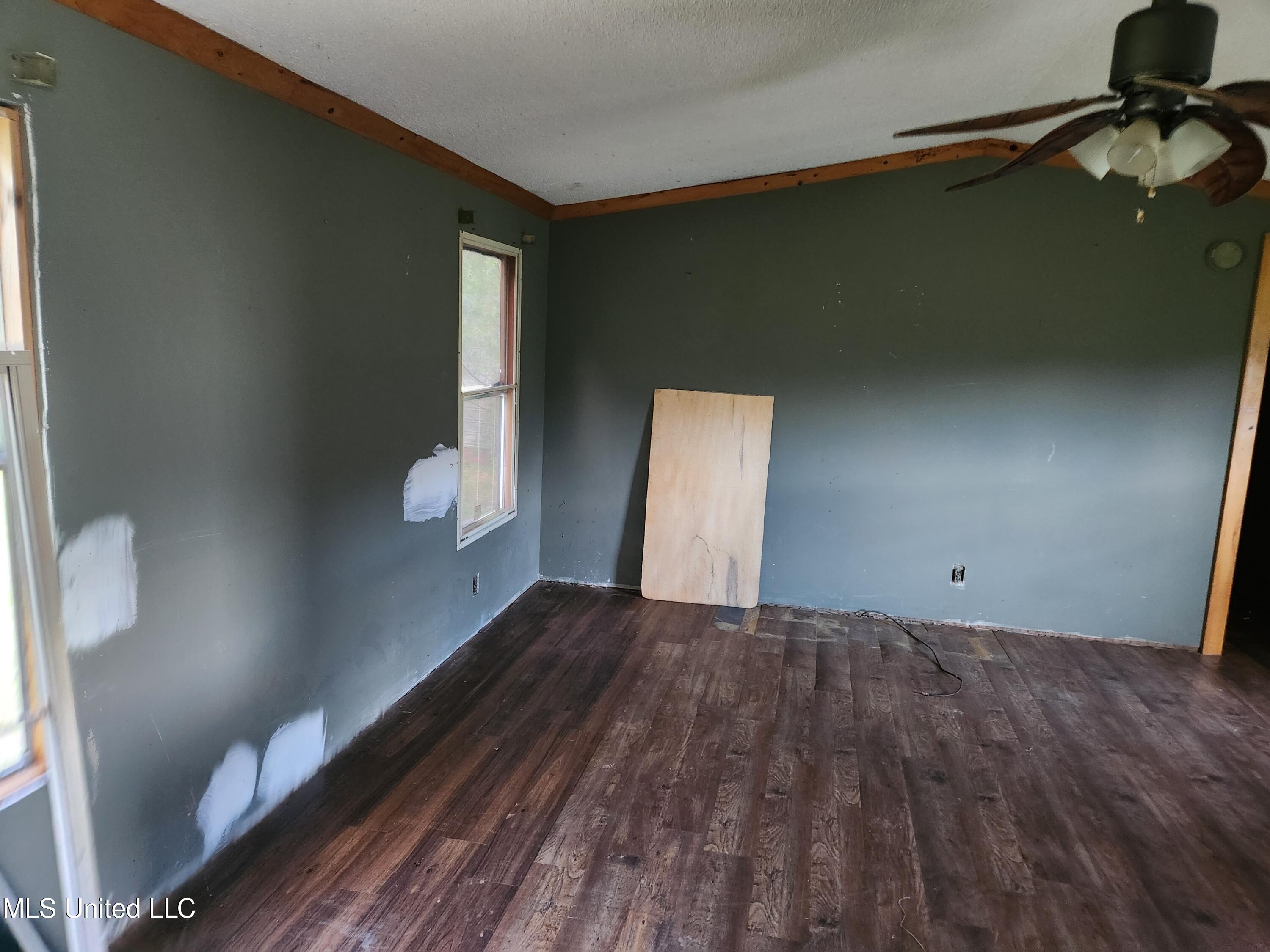 118 Meadow Woods Florence, MS 39073 - Photo 28 of 33 LIVING.3