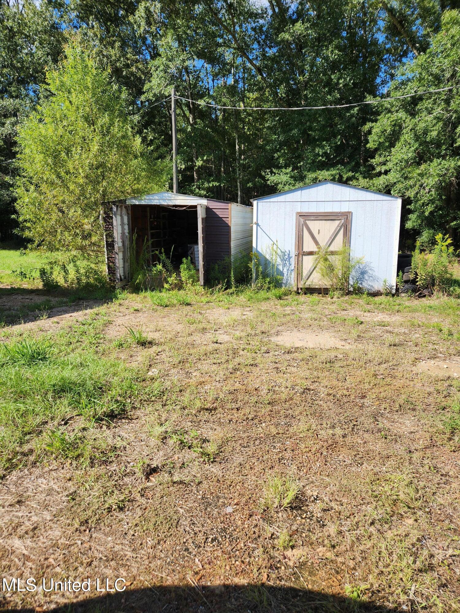 118 Meadow Woods Florence, MS 39073 - Photo 30 of 33 STORAGE