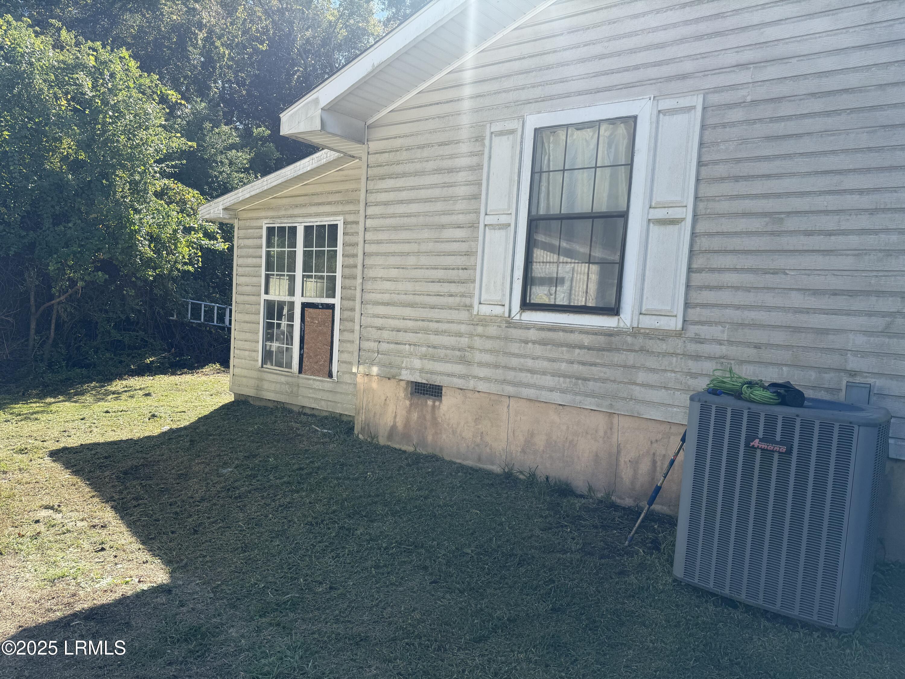 1973 Colonial Avenue Beaufort, SC 29906 - Photo 22 of 25 IMG_3219