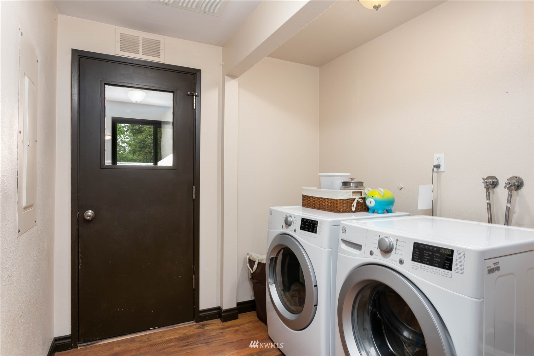 15722 240th Street East Graham, WA 98338 - Photo 24 of 40 a utility room with dryer and washer