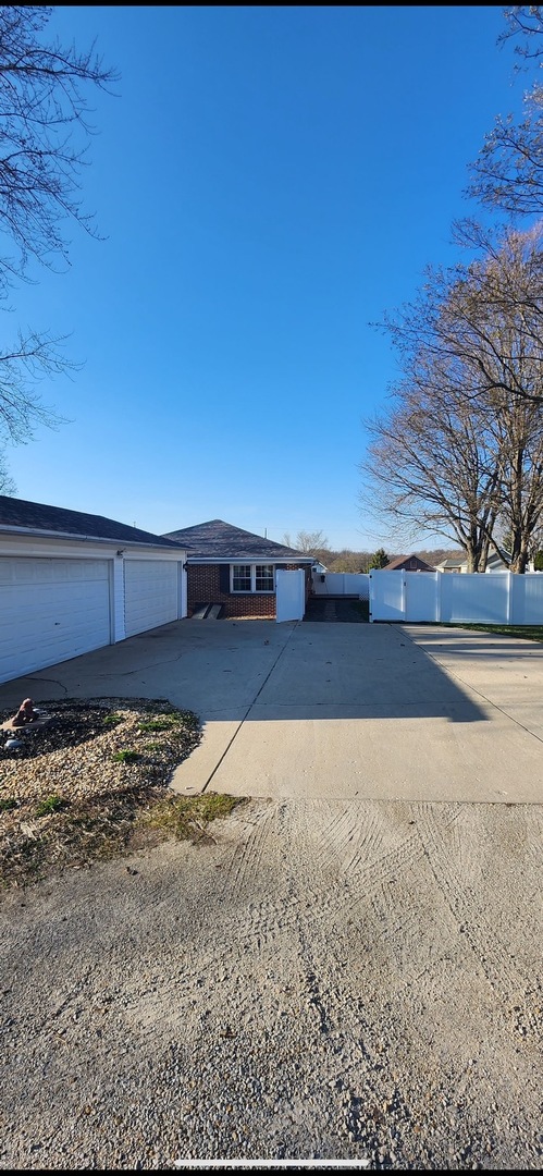 313 East 2nd Street Spring Valley, IL 61362 - Photo 11 of 16