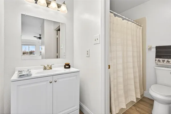 $2,200 | 1805 Mariner Drive, Unit 52, Tarpon Springs, FL 34689