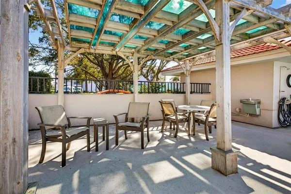 $2,200 | 1805 Mariner Drive, Unit 52, Tarpon Springs, FL 34689