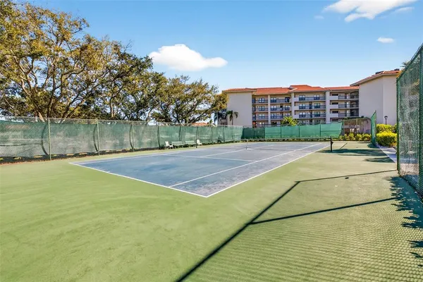 $2,200 | 1805 Mariner Drive, Unit 52, Tarpon Springs, FL 34689