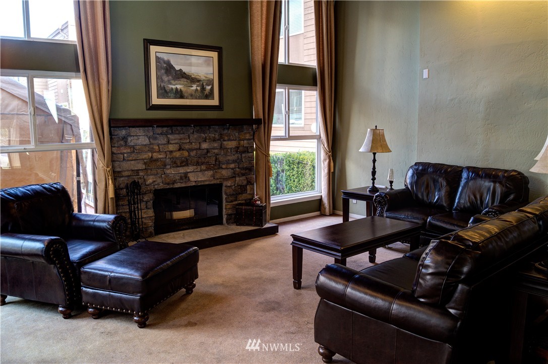 5834 Northeast 75th Street, Unit B202 Seattle, WA 98115 - Photo 17 of 20