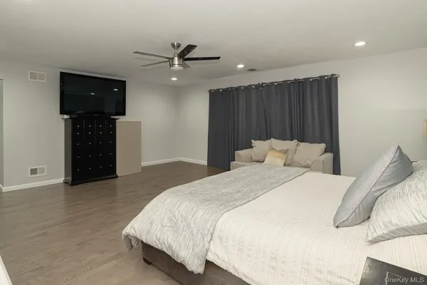 $999,000 | 7 Jackson Street, Nesconset, NY 11767