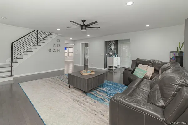 $999,000 | 7 Jackson Street, Nesconset, NY 11767