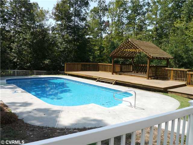 19901 Lacy Farm Road Moseley, VA 23120 - Photo 2 of 10
