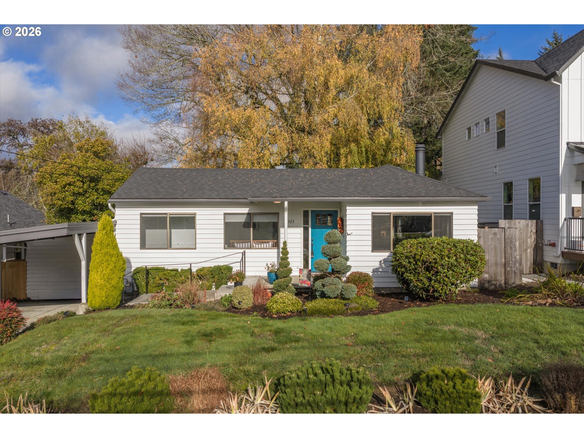 1323 Southwest Carson Street Portland, OR 97219 - Photo 2 of 36 Gallery Image 2