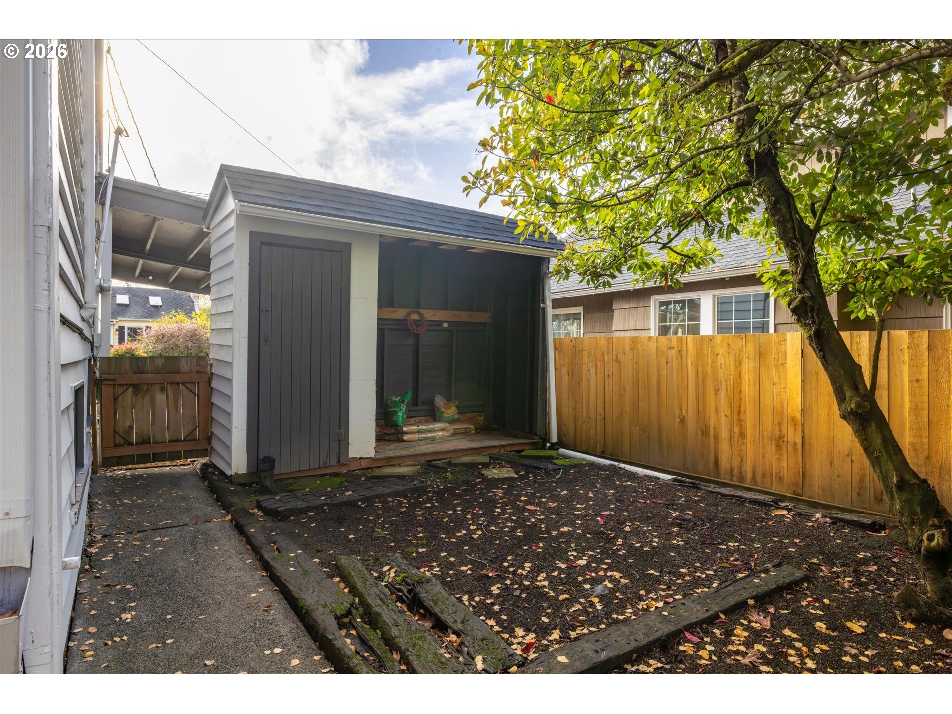 1323 Southwest Carson Street Portland, OR 97219 - Photo 28 of 36 Gallery Image 28
