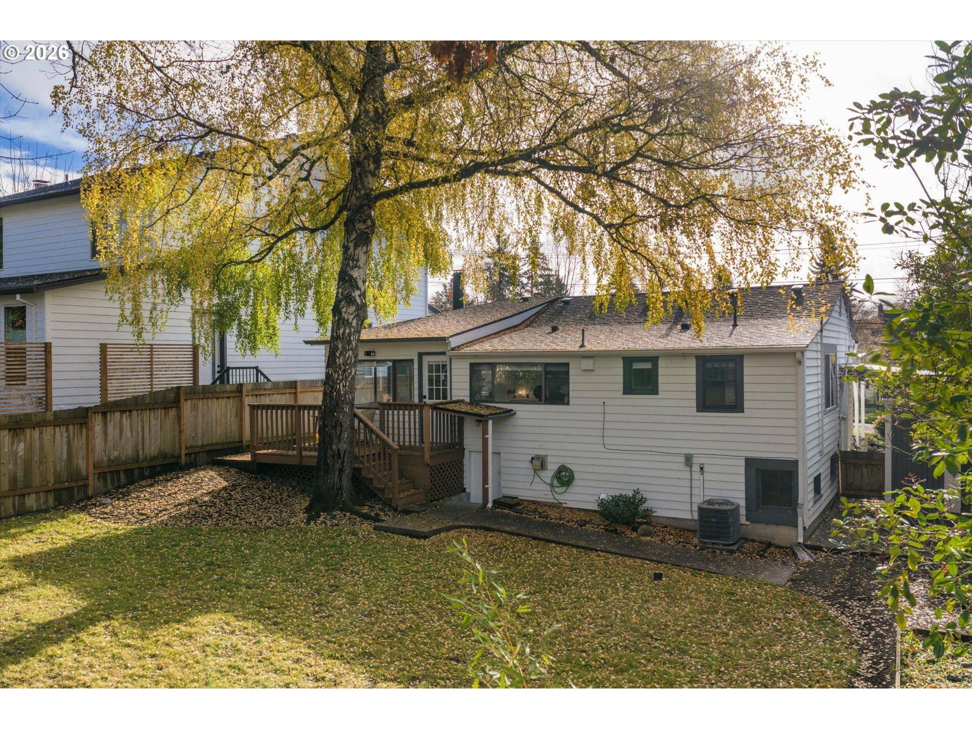 1323 Southwest Carson Street Portland, OR 97219 - Photo 29 of 36 Gallery Image 29