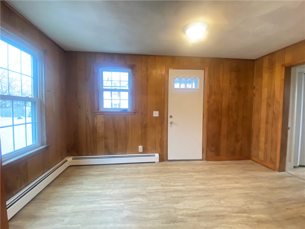 44 Shore Road East Providence, RI 02915 - Photo 3 of 13