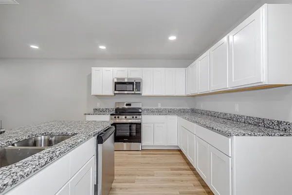 $465,000 | 3325 Eastland Street, Fort Worth, TX 76119