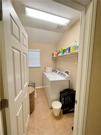 $2,600 | 501 King Eider Lane, Cedar Park, TX 78613