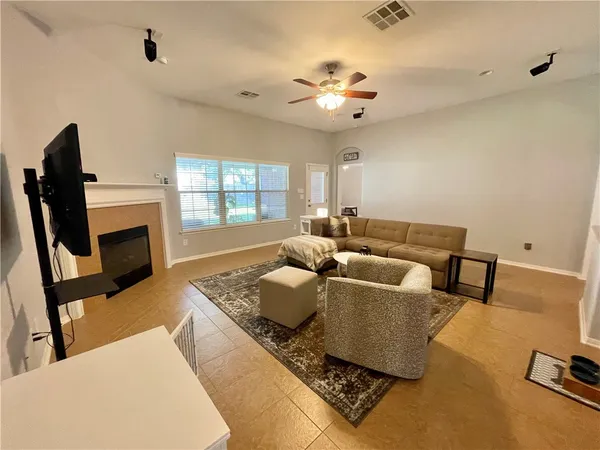 $2,600 | 501 King Eider Lane, Cedar Park, TX 78613