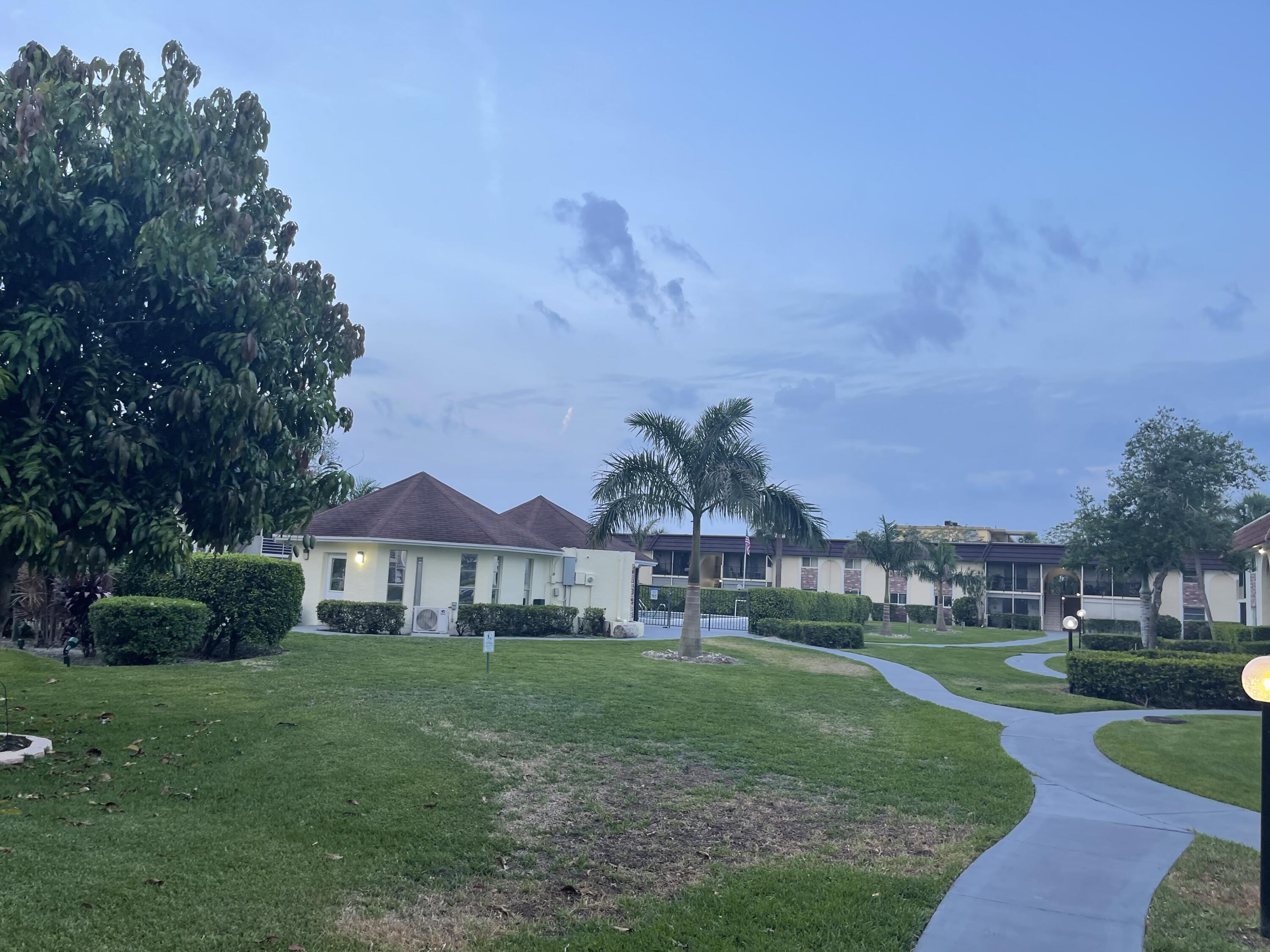 22735 Southwest 66th Avenue Boca Raton, FL 33428 - Photo 19 of 20 IMG_9363