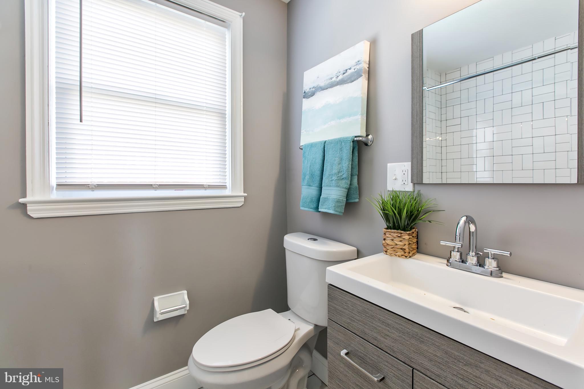 1670 Burnwood Road Baltimore, MD 21239 - Photo 15 of 30 Breathtaking Bathroom Design