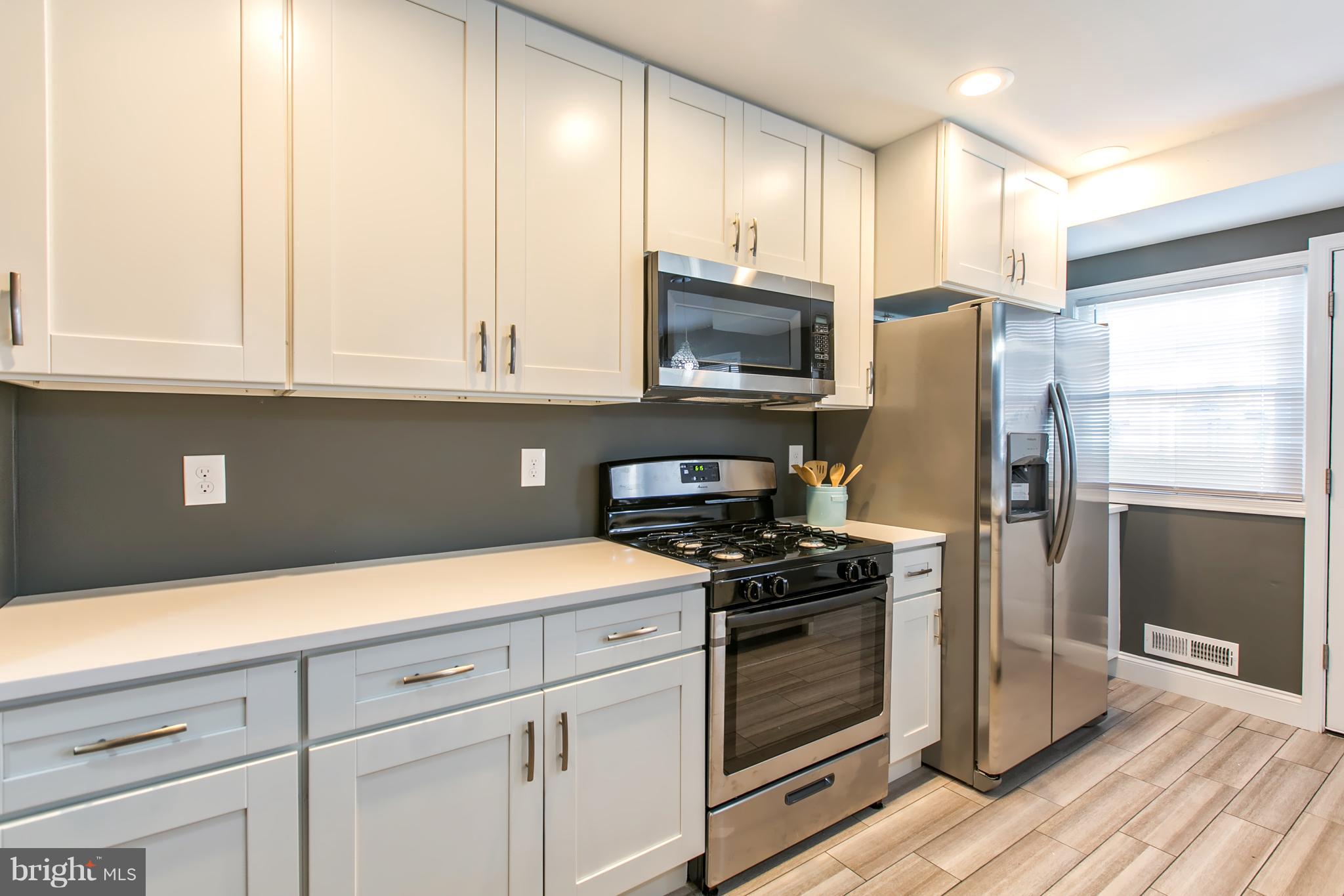 1670 Burnwood Road Baltimore, MD 21239 - Photo 4 of 30 Quartz Counter Tops