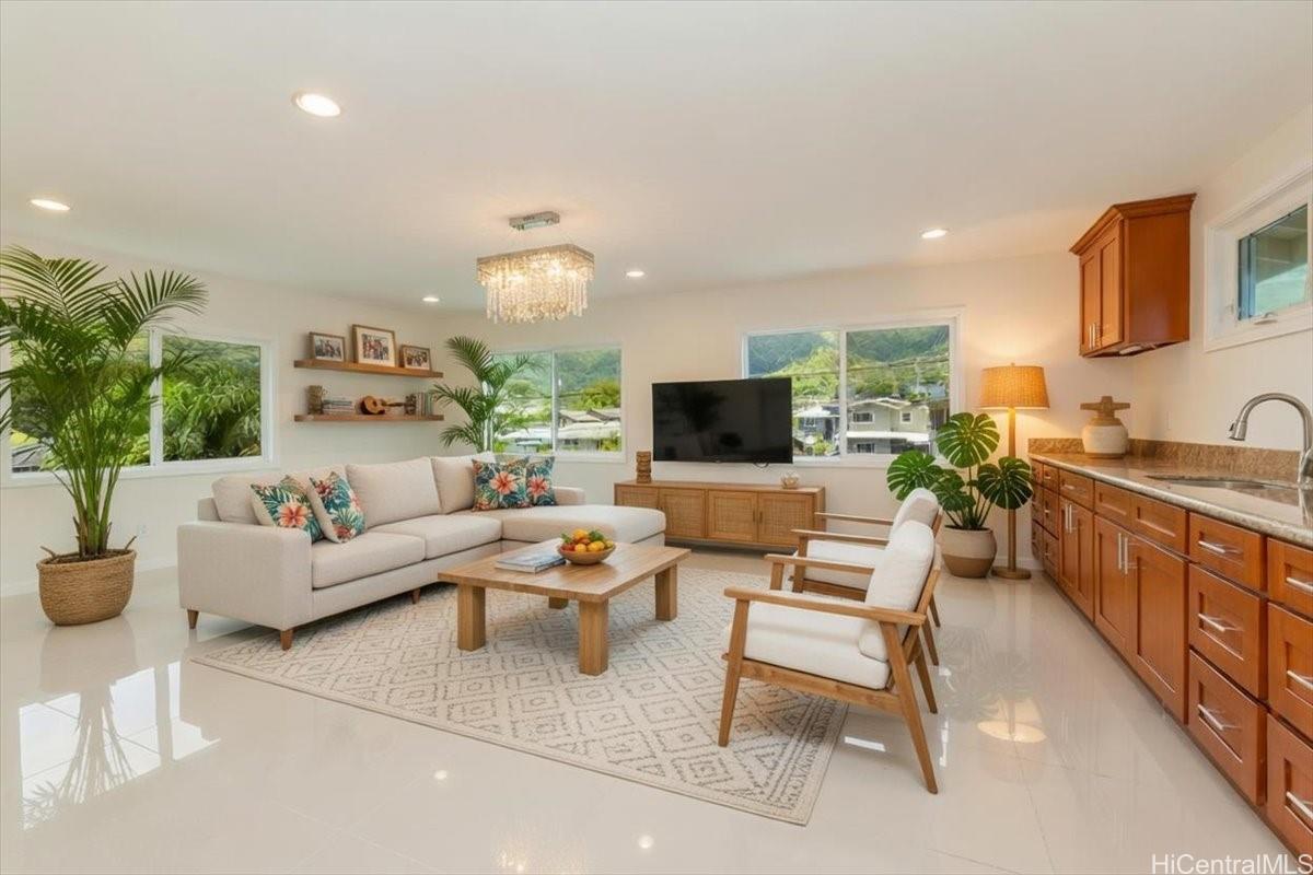 3098 East Manoa Road Honolulu, HI 96822 - Photo 11 of 25 Enhanced Photo with virtual staging.