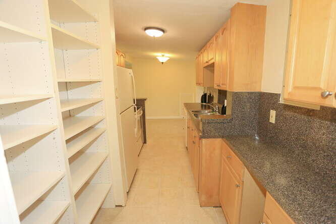 3864 Dunes Road Palm Beach Gardens, FL 33410 - Photo 20 of 44 Kitchen