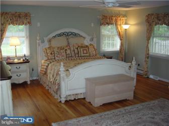 892 Sensor Road Yardley, PA 19067 - Photo 11 of 12 Bedroom - Main