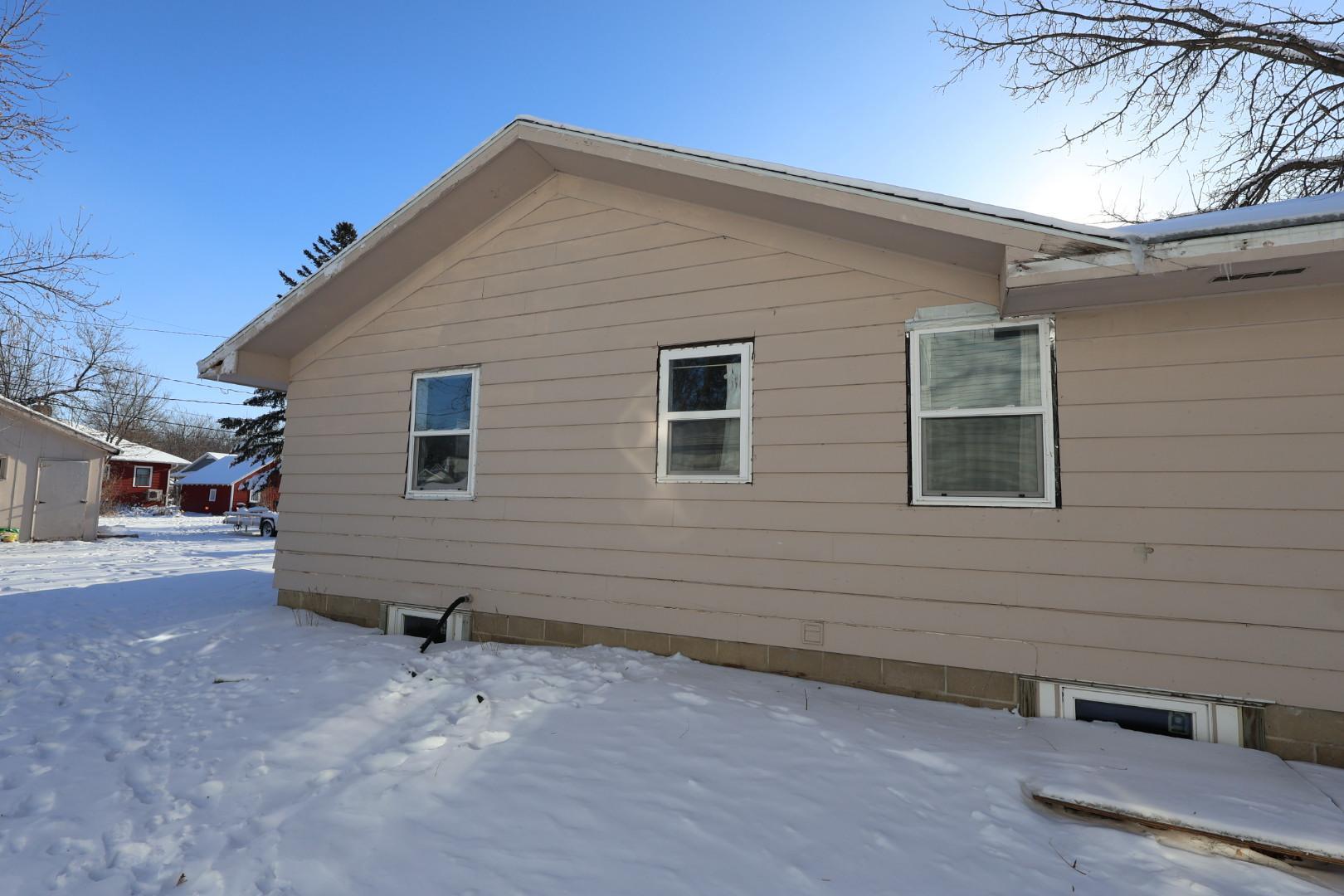 714 Lyndale Avenue Morris, MN 56267 - Photo 6 of 40