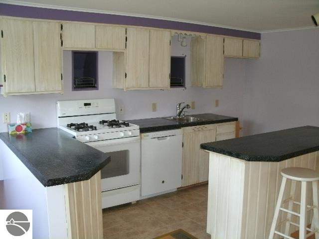 2991 Wolverine Road East Tawas, MI 48730 - Photo 2 of 12 1745828-1.JPG